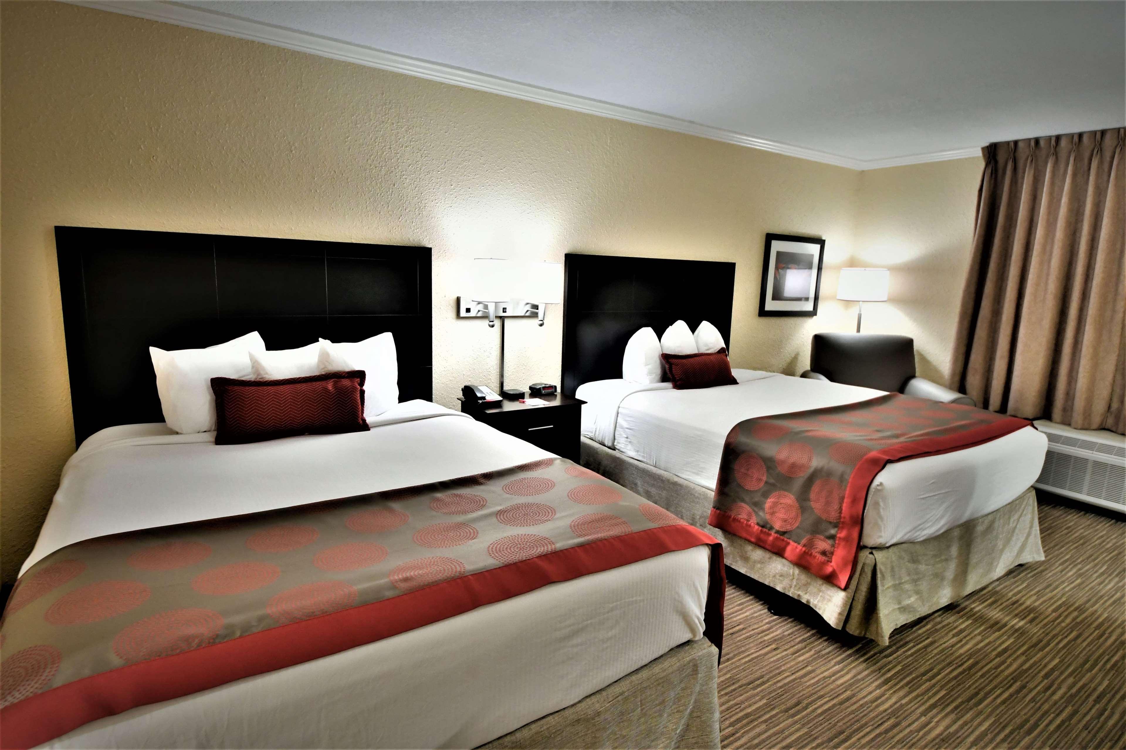 รามาดา โฮเต็ล แอนด์ คอนเฟอเรนซ์ เซ็นเตอร์ บาย วินด์แฮม แจ็คสันวิลล์ Hotel แจ็กสันวิลล์ ภายนอก รูปภาพ
